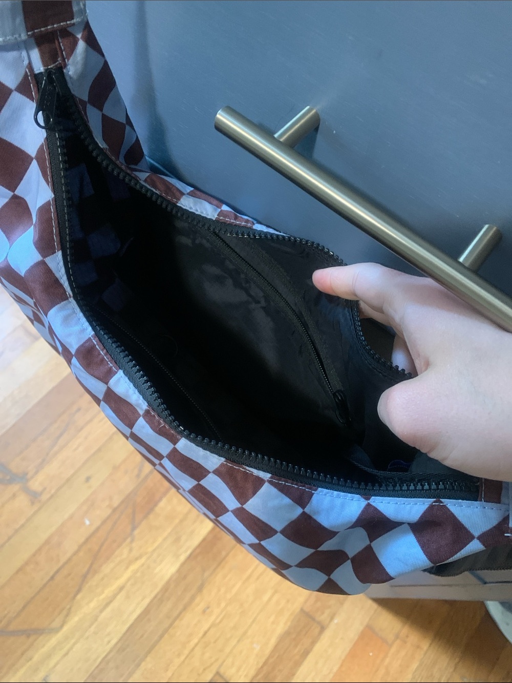 BAGGU Nylon Crescent Bag - Picture 3 of 3